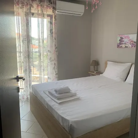Pearl House Skg Apartman Néi Epivátesz