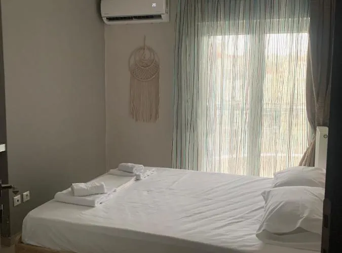 Pearl House Skg Néoi Epivátai